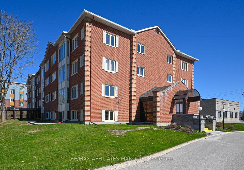 10-armstrong-drive-smiths-falls-ontario-x12918238