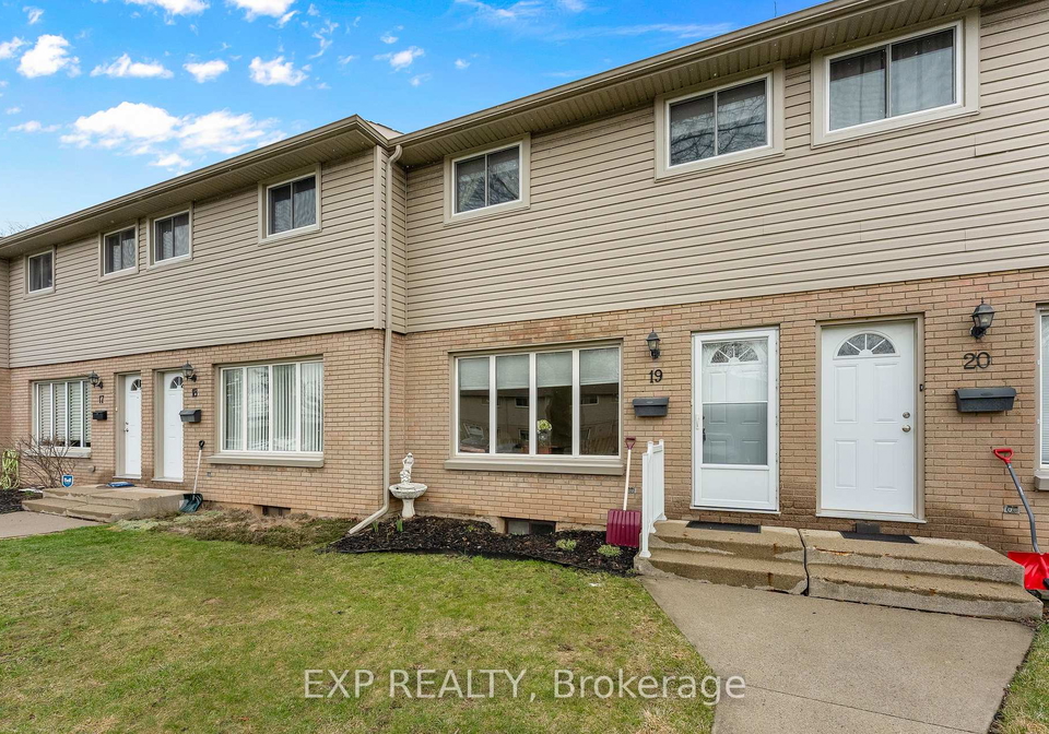 4215-meadowvale-drive-niagara-falls-ontario-x12918368