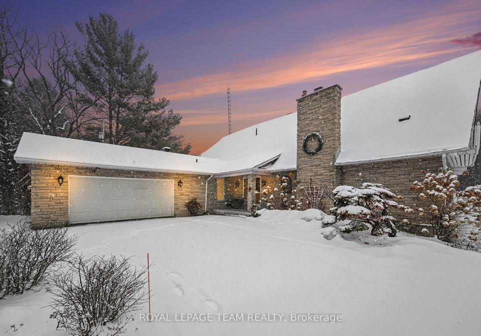 10458-loughlin-ridge-road-north-dundas-ontario-x12918474