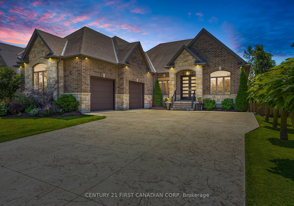 7071-clayton-walk-london-south-ontario-x12918706