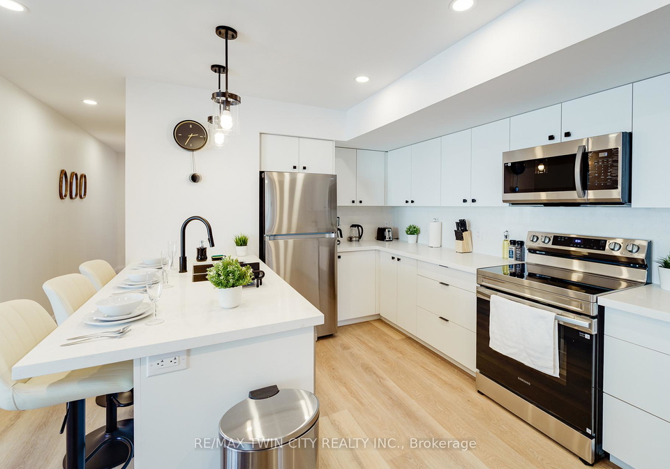 825-stirling-avenue-s-kitchener-ontario-x12918712