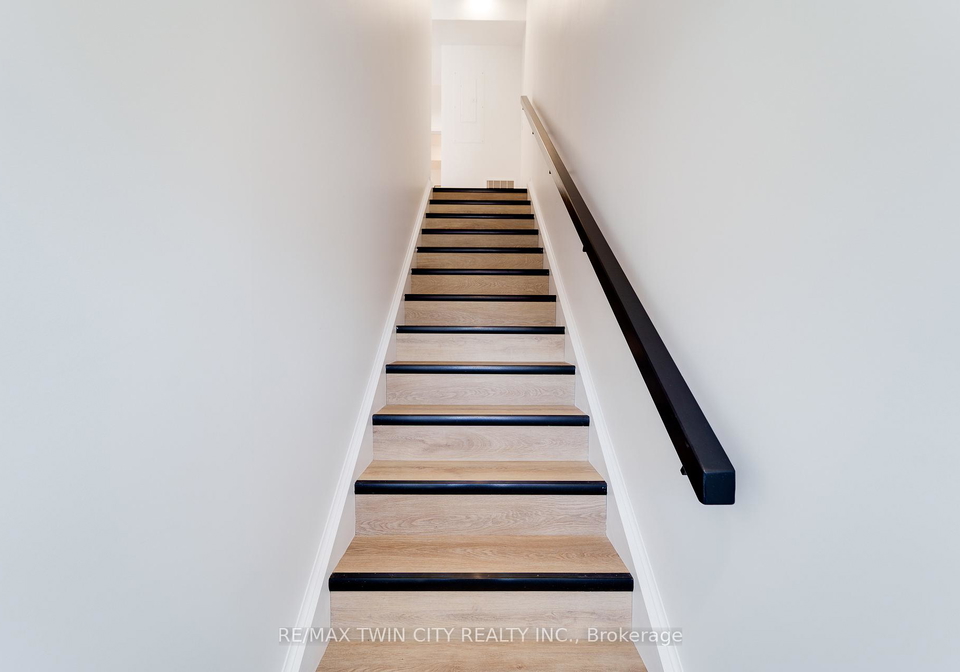 825-stirling-avenue-s-kitchener-ontario-x12918722