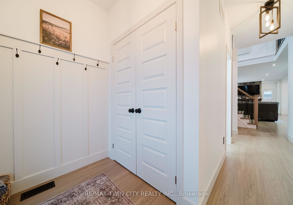 22-bettschen-lane-wilmot-ontario-x12918900