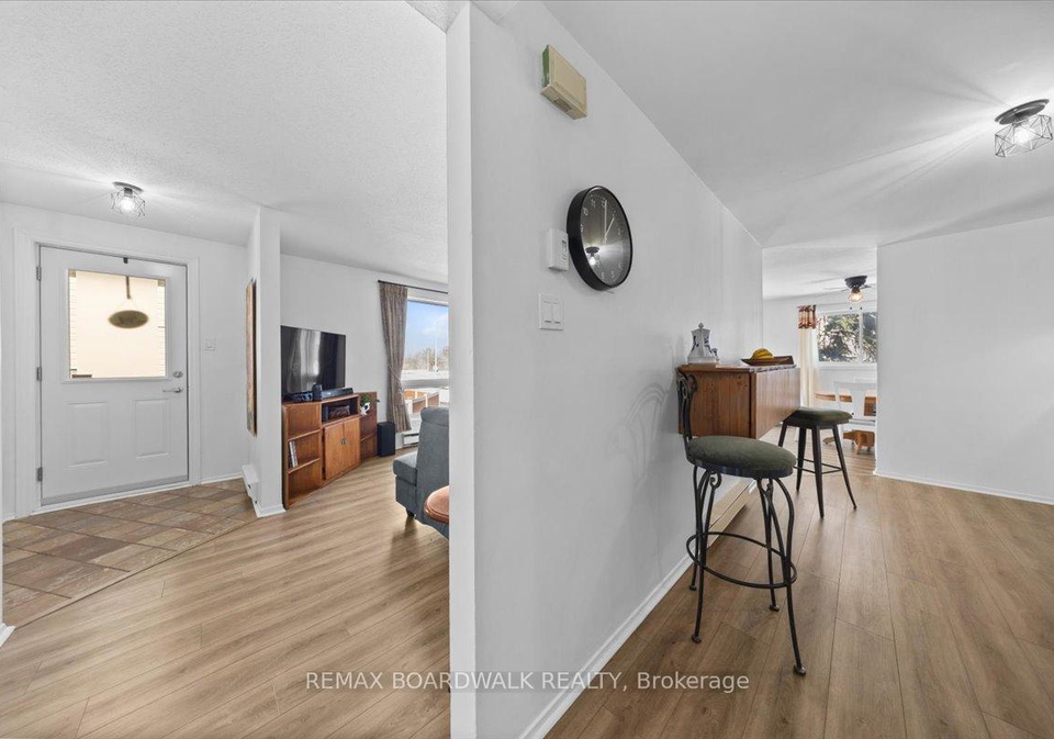 802-st-andre-drive-ottawa-ontario-x12918912