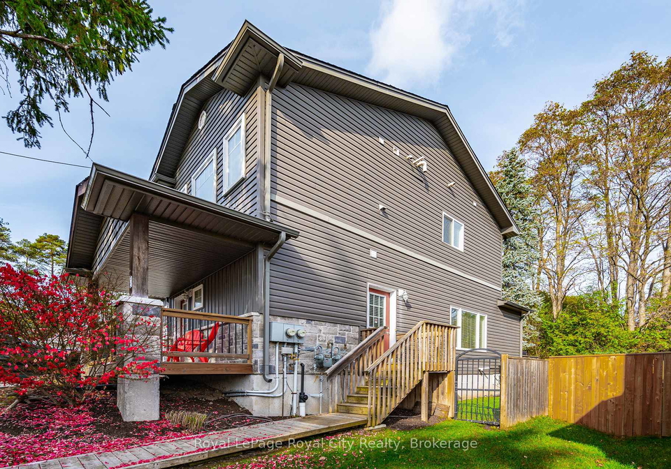 145-kertland-street-centre-wellington-ontario-x12919016