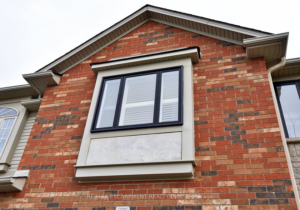 111-magnolia-crescent-grimsby-ontario-x12919222