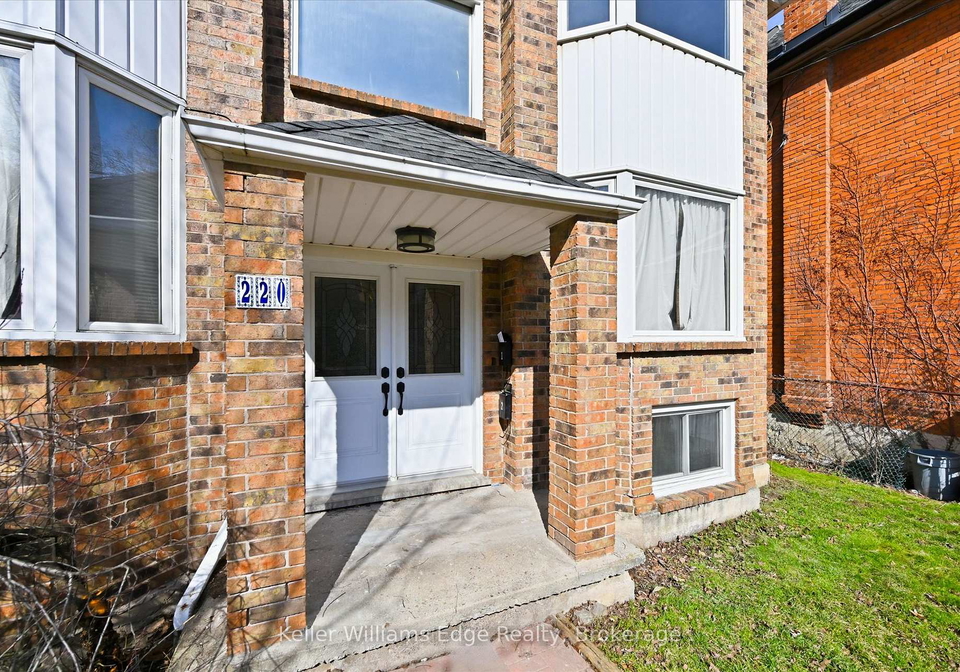 220-caroline-street-s-hamilton-ontario-x12919258