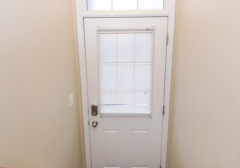 240-westmeadow-drive-kitchener-ontario-x12919288