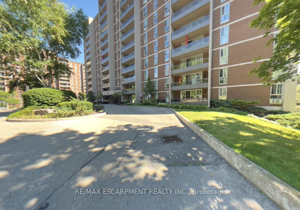 1966-main-street-w-hamilton-ontario-x12919396