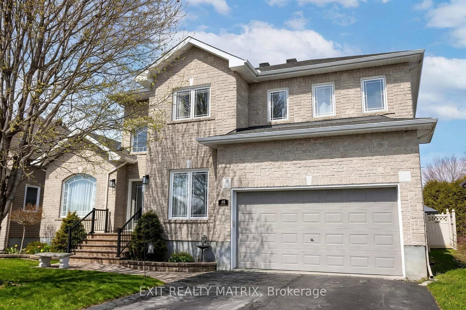 48-de-la-rive-drive-russell-ontario-x12920460