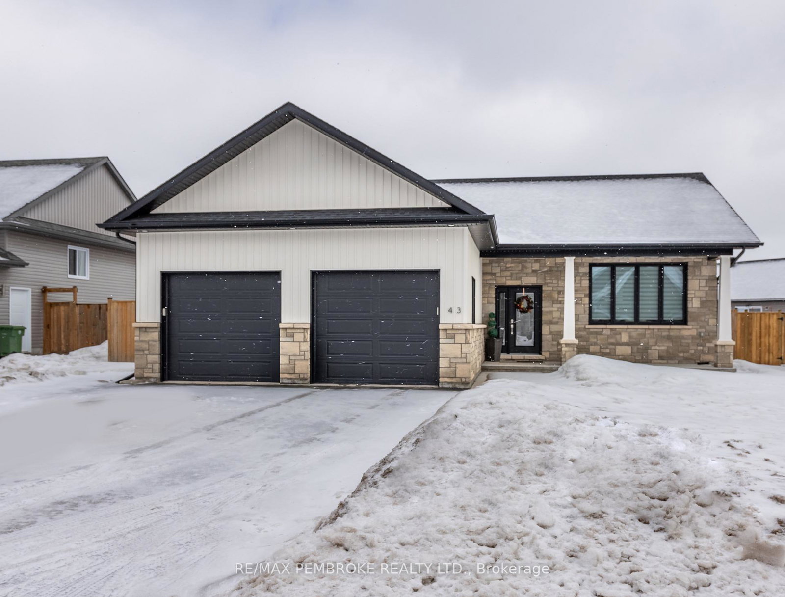43-liam-street-petawawa-ontario-x12920494