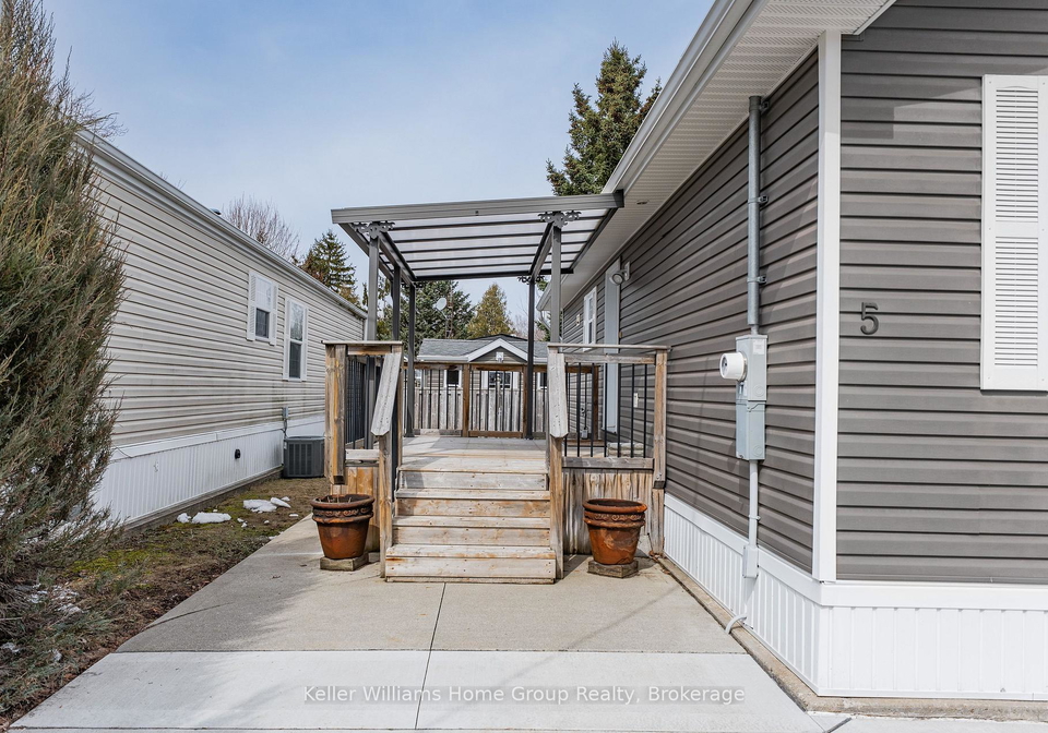 5-elm-street-puslinch-ontario-x12920520