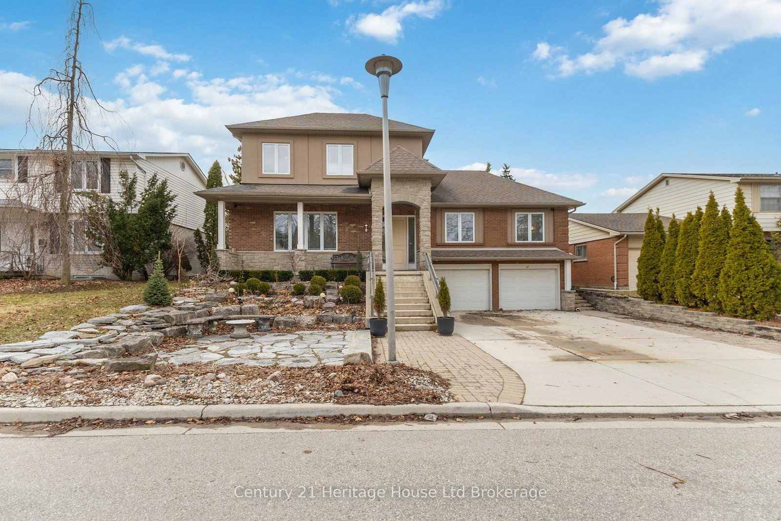 61-applewood-crescent-london-south-ontario-x12920688