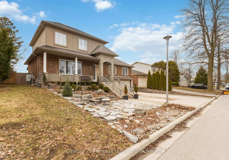 61-applewood-crescent-london-south-ontario-x12920688