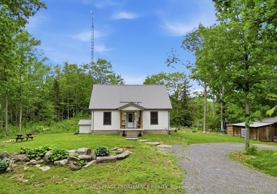 12-cosgrove-lane-stirling-rawdon-ontario-x12920904