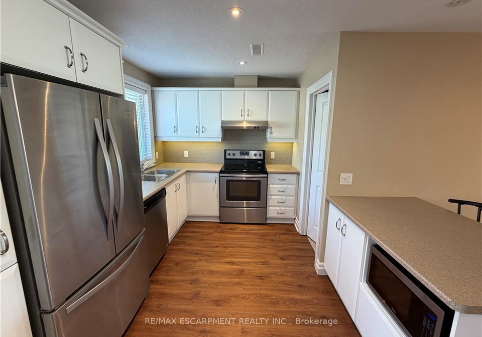 5-jaczenko-terrace-hamilton-ontario-x12920908