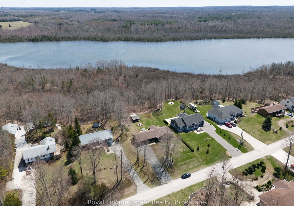 90-carson-lake-crescent-south-bruce-peninsula-ontario-x12921006