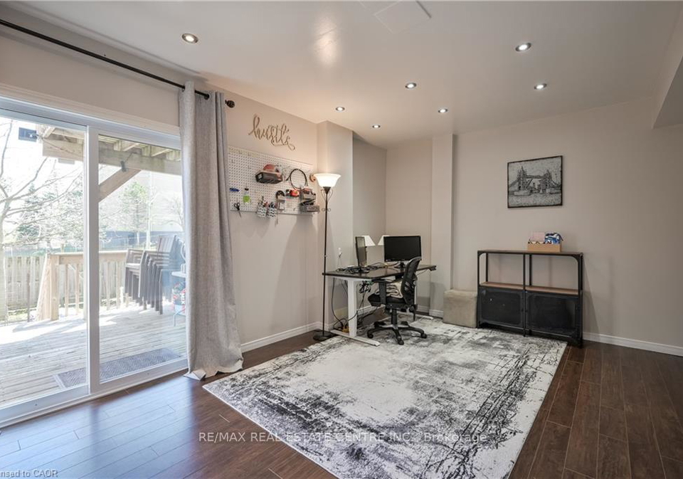 85-bankside-drive-kitchener-ontario-x12921348