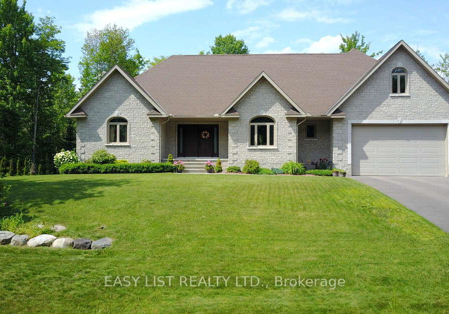 110-monck-square-laurentian-hills-ontario-x12921790