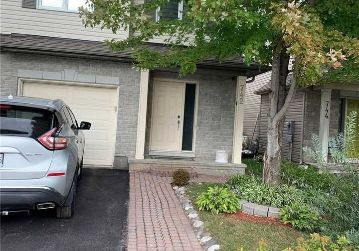 742-cedar-creek-drive-ottawa-ontario-x12921832