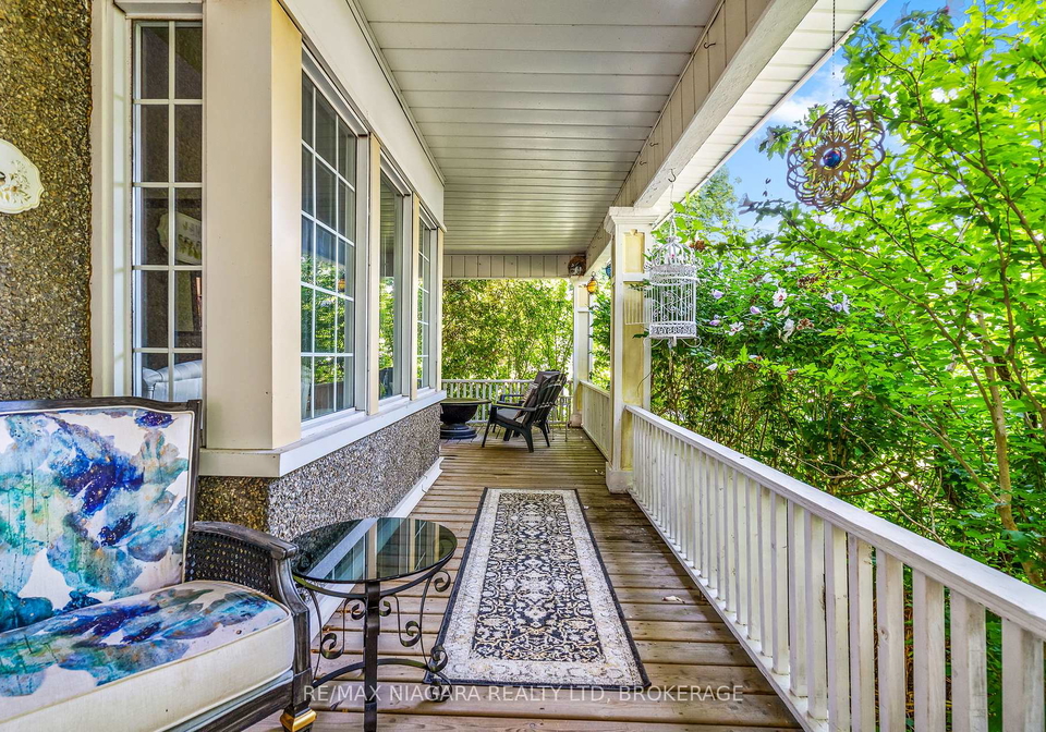 2-carleton-street-n-thorold-ontario-x12921850