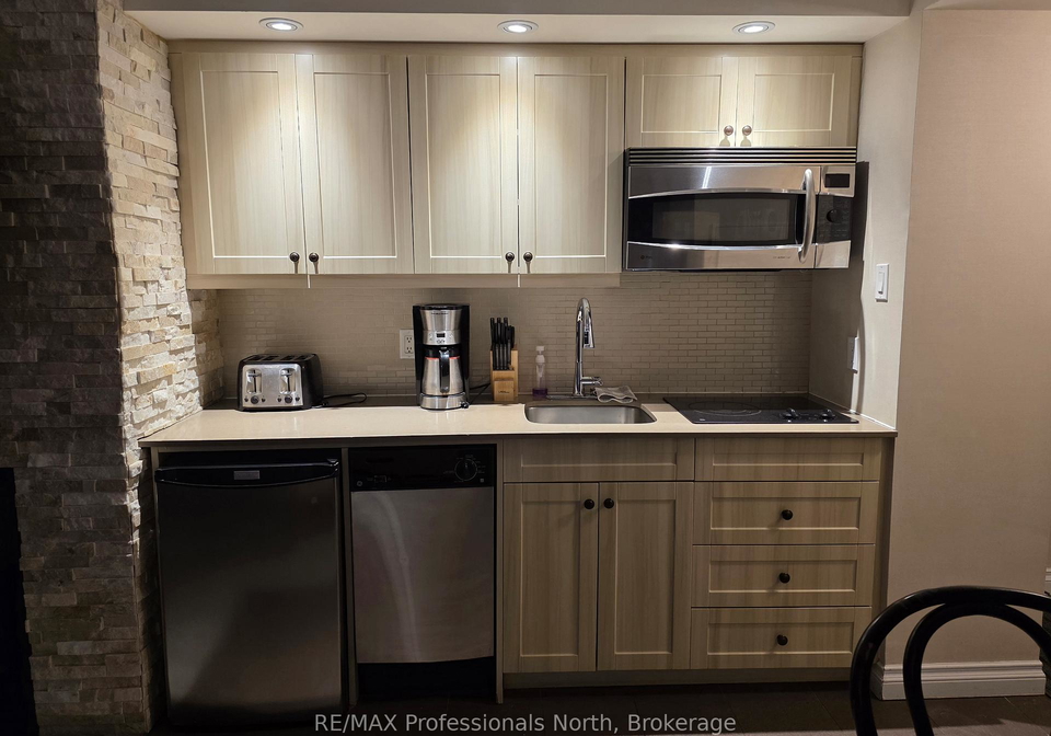 1235-deerhurst-drive-huntsville-ontario-x12921964