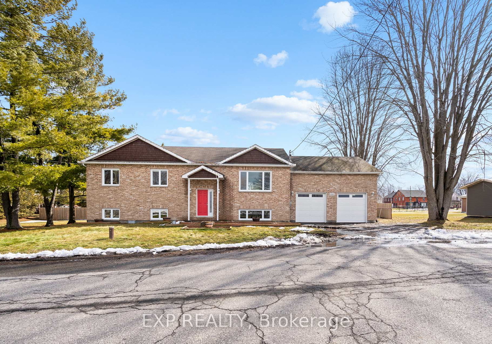 10610-maple-street-north-dundas-ontario-x12922200