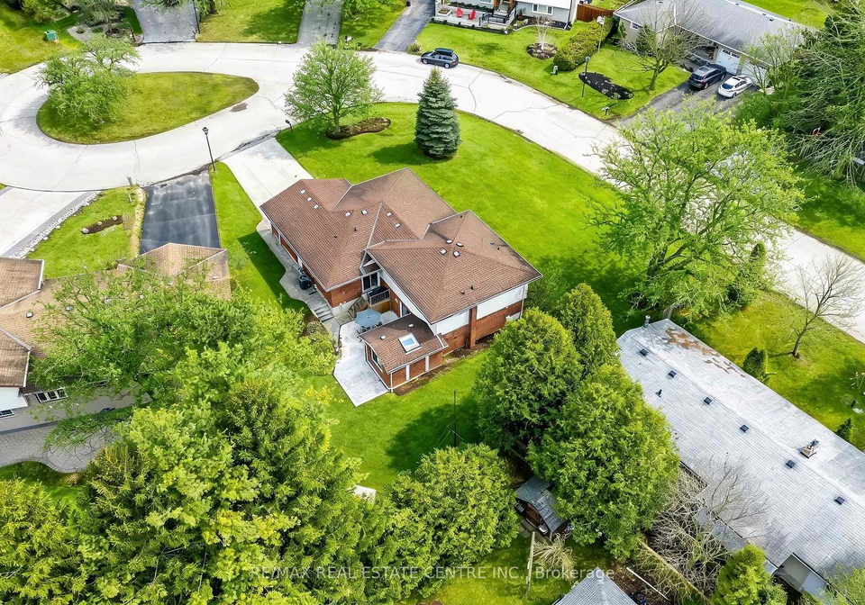 9-cloverdale-crescent-wilmot-ontario-x12922432