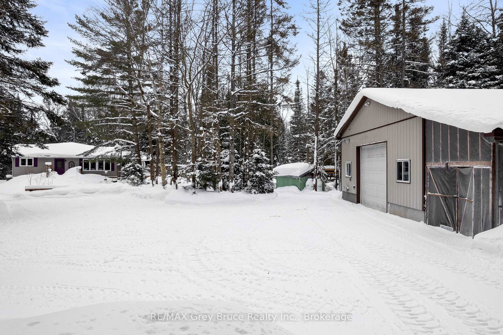 33-woodstock-avenue-northern-bruce-peninsula-ontario-x12922444