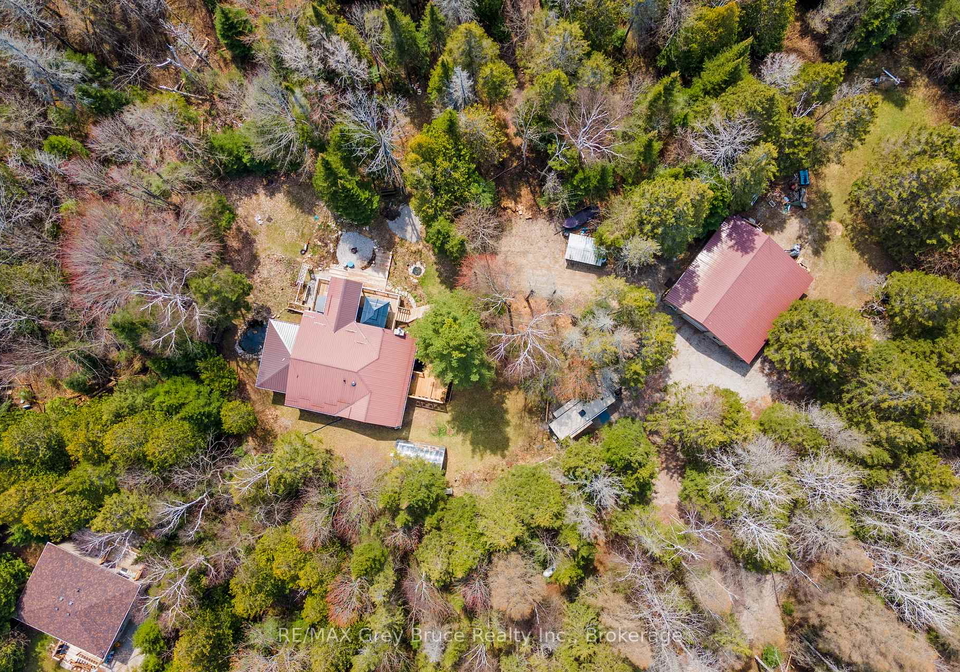 33-woodstock-avenue-northern-bruce-peninsula-ontario-x12922444