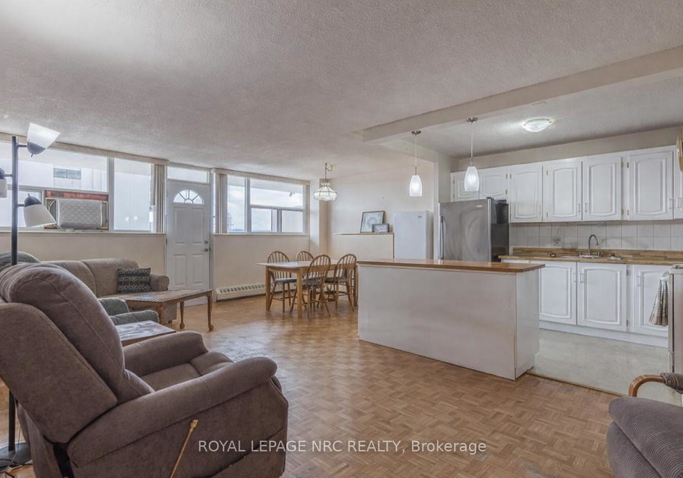 215-glenridge-avenue-st-catharines-ontario-x12922566