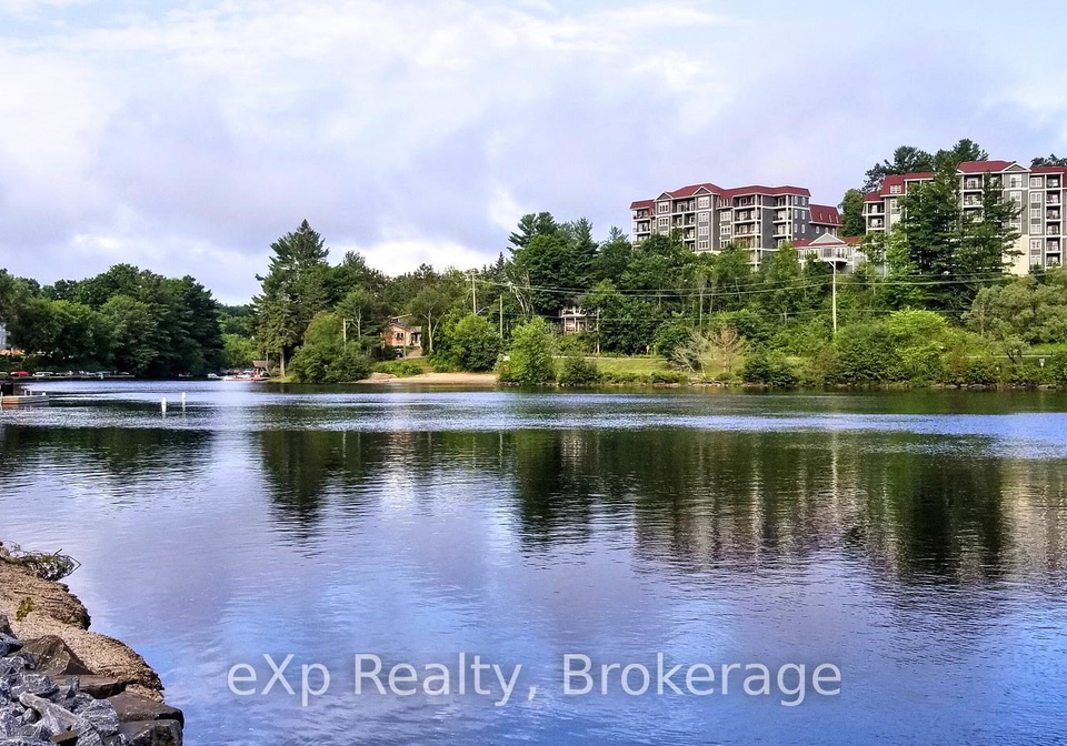 10-kimberley-avenue-bracebridge-ontario-x12922594