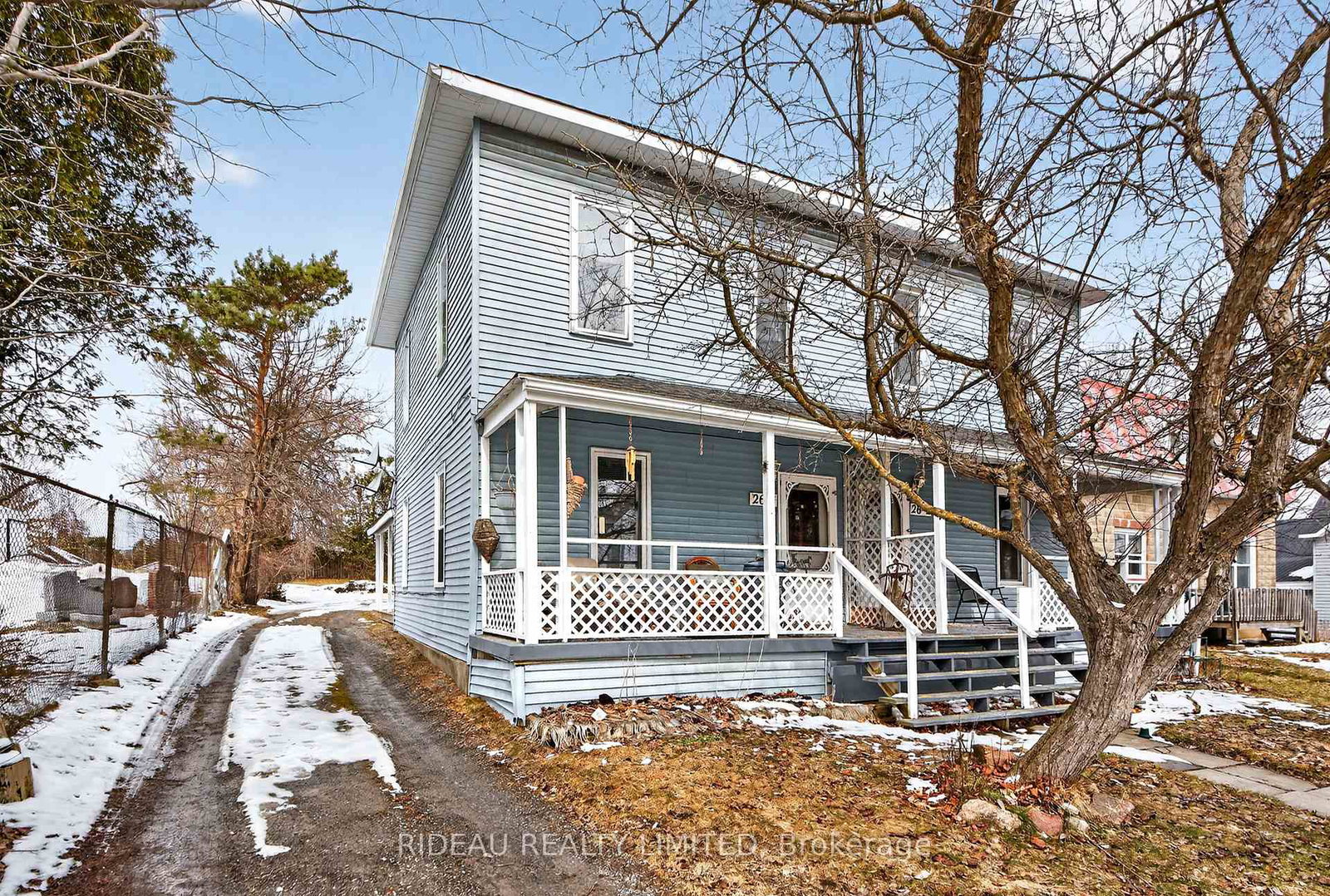 26-rideau-street-westport-ontario-x12922632