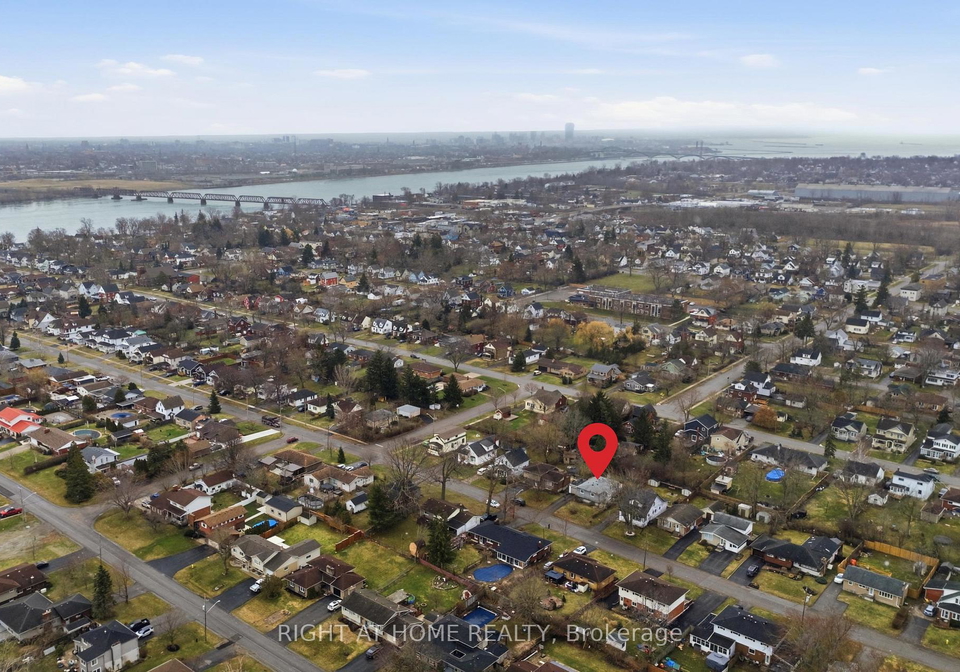 313-bowen-road-fort-erie-ontario-x12923200