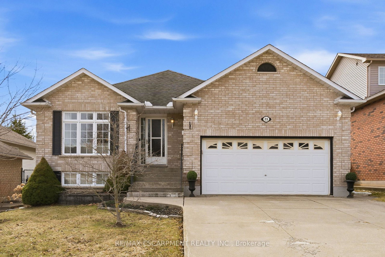 25-linington-trail-hamilton-ontario-x12923216
