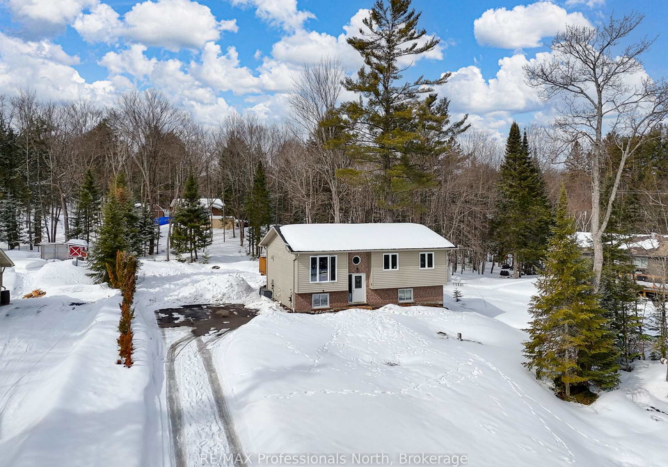 1036-post-road-bracebridge-ontario-x12923682