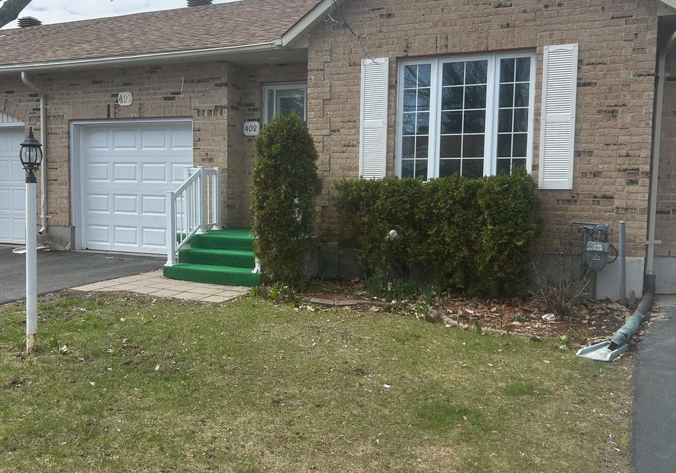 402-flora-street-carleton-place-ontario-x12923784