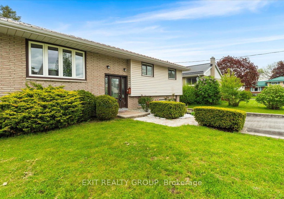12-chown-crescent-belleville-ontario-x12923946