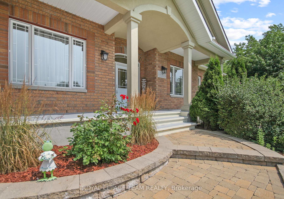2539-kearns-way-ottawa-ontario-x12924070