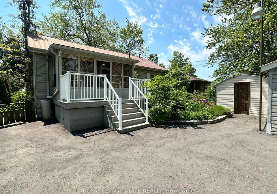 2592-lakeshore-road-haldimand-ontario-x12924130