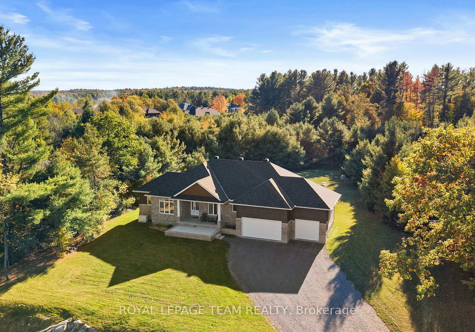 143-raymond-luhta-crescent-mcnabbraeside-ontario-x12924156
