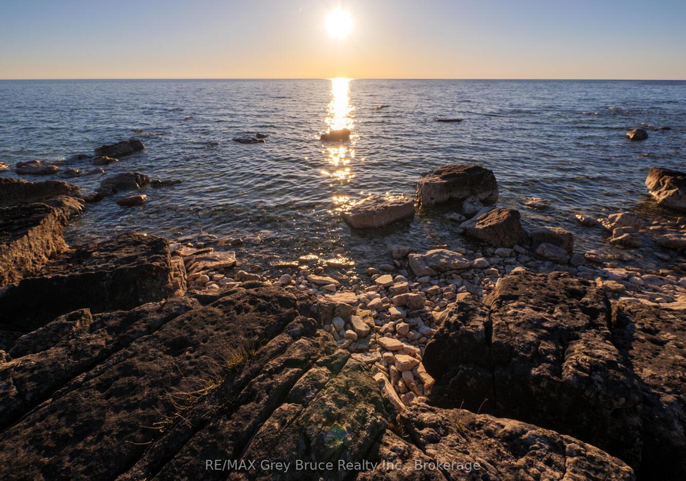 90-greenough-point-road-northern-bruce-peninsula-ontario-x12924572