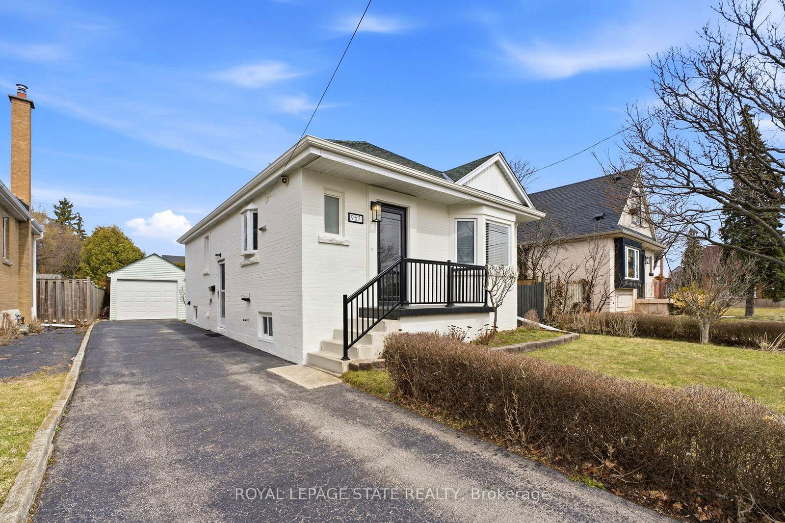 957-queensdale-avenue-e-hamilton-ontario-x12925046