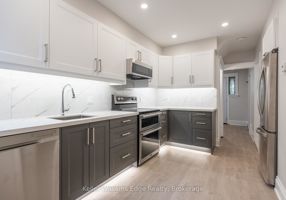 44-haddon-avenue-n-hamilton-ontario-x12925294