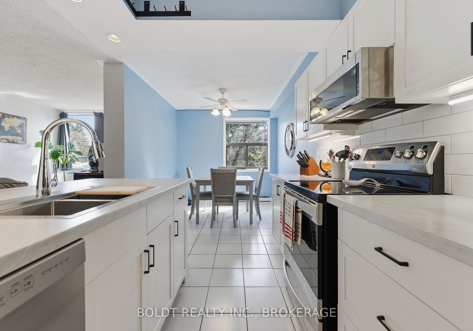 10-ajax-street-guelph-ontario-x12925638