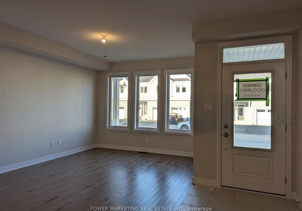 25-chasing-grove-ottawa-ontario-x12925926