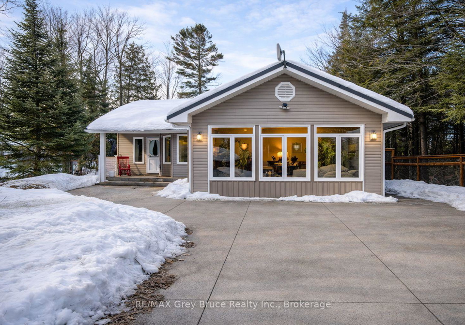 612-york-avenue-south-bruce-peninsula-ontario-x12926512
