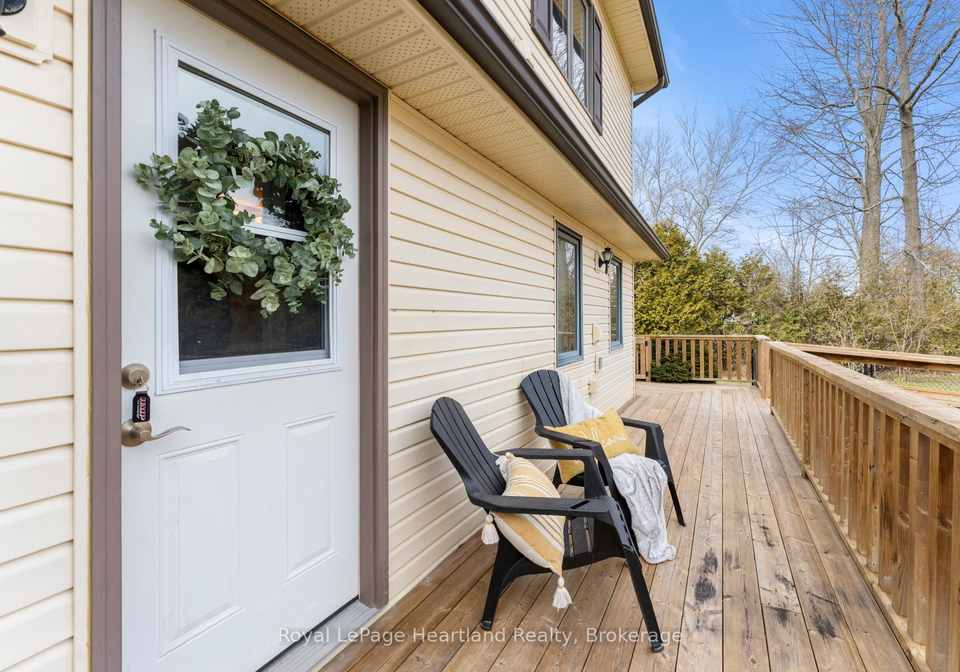 75587-elliot-street-n-bluewater-ontario-x12927022