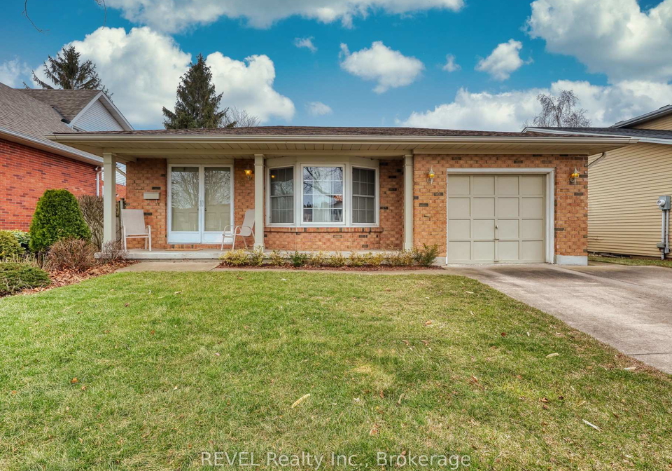 31-cole-farm-boulevard-st-catharines-ontario-x12927188