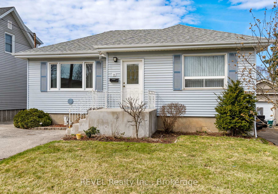 11-melrose-avenue-st-catharines-ontario-x12927332